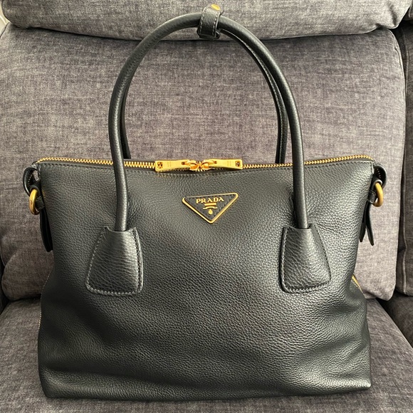 PRADA
Black Vitello Daino Leather Bauletto Top Handle Bag - Picture 5 of 17